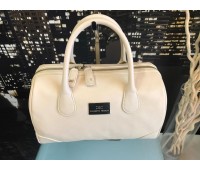 Elisabetta Franchi borsa a bauletto colore beige chiusura a zip fodera interna tessuto com tasca misura 32x34