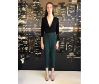 Elisabetta franchi. Tuta salopette colore verde e nero, chiusura  zip e bottone lunghezza 136cm . misura  40/42/44 . 