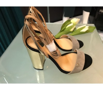 Elisabetta franchi saldalo in vera pelle colore beige velluto tacco 10 cm misura 36/37/38/ 39