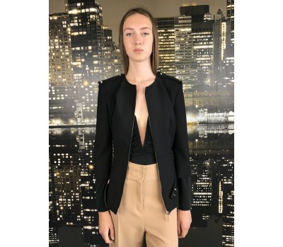 Elisabetta Franchi Giacca Color Nero con particolare accessori su la spalla e cintura Taglia 46