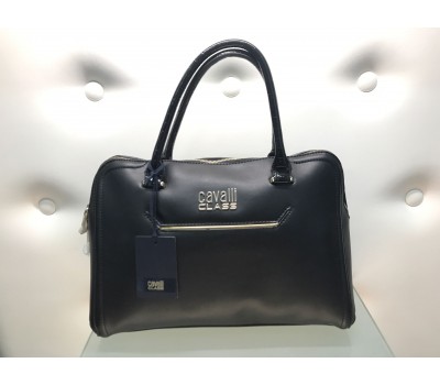 Roberto Cavalli borsa a mano piu tracolla 110 cm in vera pelle colore nero chiusura a zip fodera in tessuto interna con tasca log centrale con borchie in ottone misura 34x40