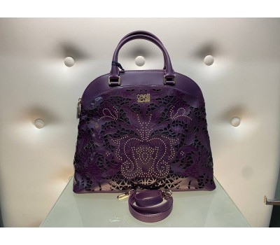 Roberto Cavalli borsa a mano piu tracolla 80 in vera pelle colore viola chiusura a zip fodera in tessuto interna con tasca log centrale con borchie in ottone misura 41x38