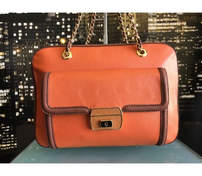 Love Moschino borsa donna A tracolla e catena, colore rosso chiaro / chiusura zip tasca esterna foderata in tessuto misura 32x35